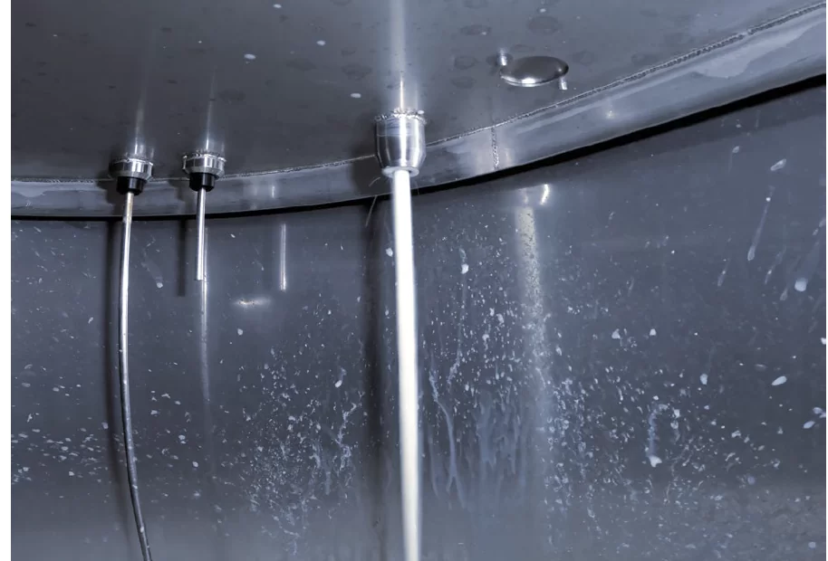 Vue de l'intérieur du SmartTank : L'intérieur conçu de manière hygiénique garantit un refroidissement uniforme et empêche la congélation des résidus de lait. Stockage parfait du lait fraîchement trait.
